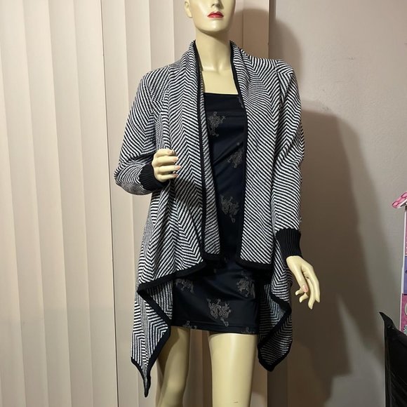 Merona Sweaters - Women Large Open Front Layer Cardigan Sweater Black White